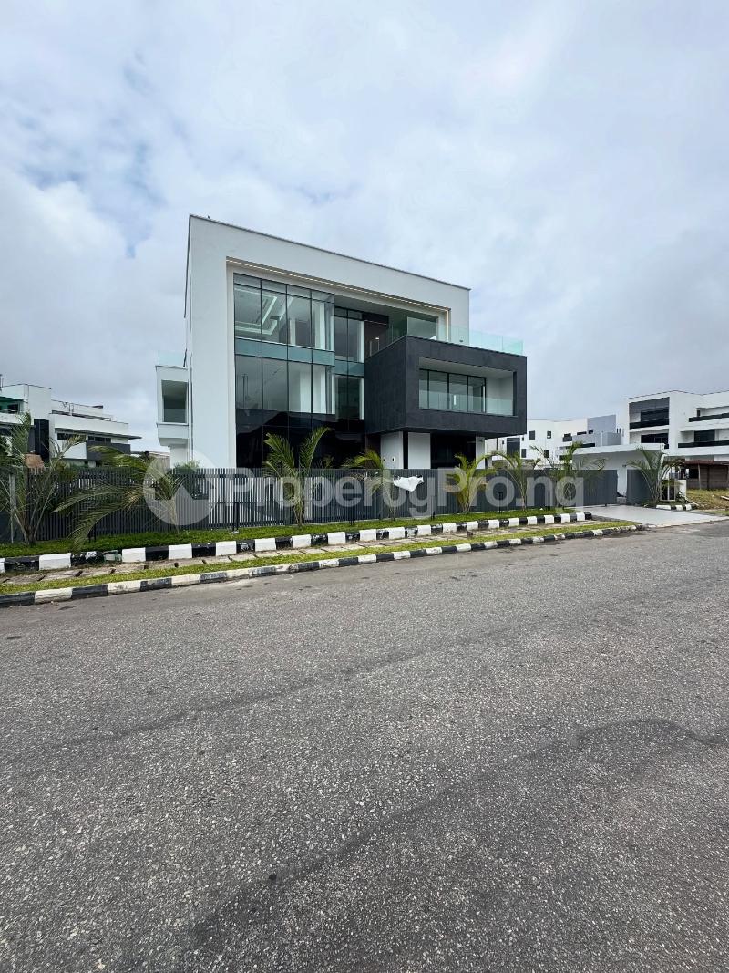 5 bedroom House for sale Osapa london Lekki Lagos