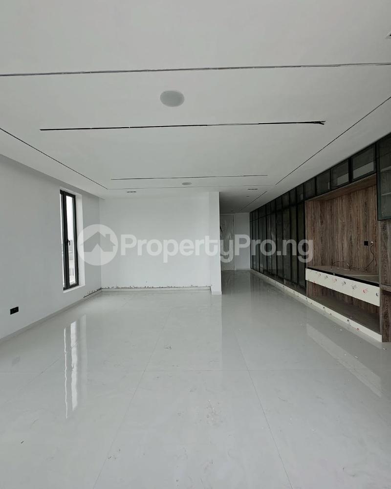 5 bedroom House for sale Cowrie Creek Estate Ikate Lekki Lagos