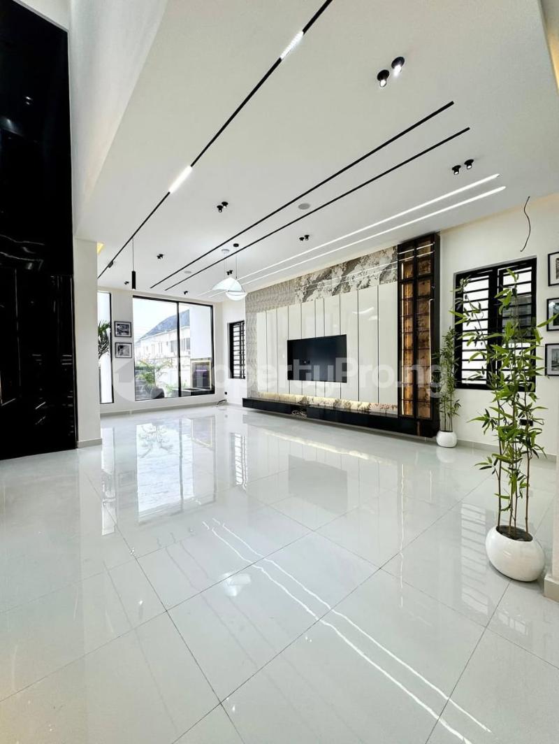 5 bedroom House for sale Ikota Lekki Lagos