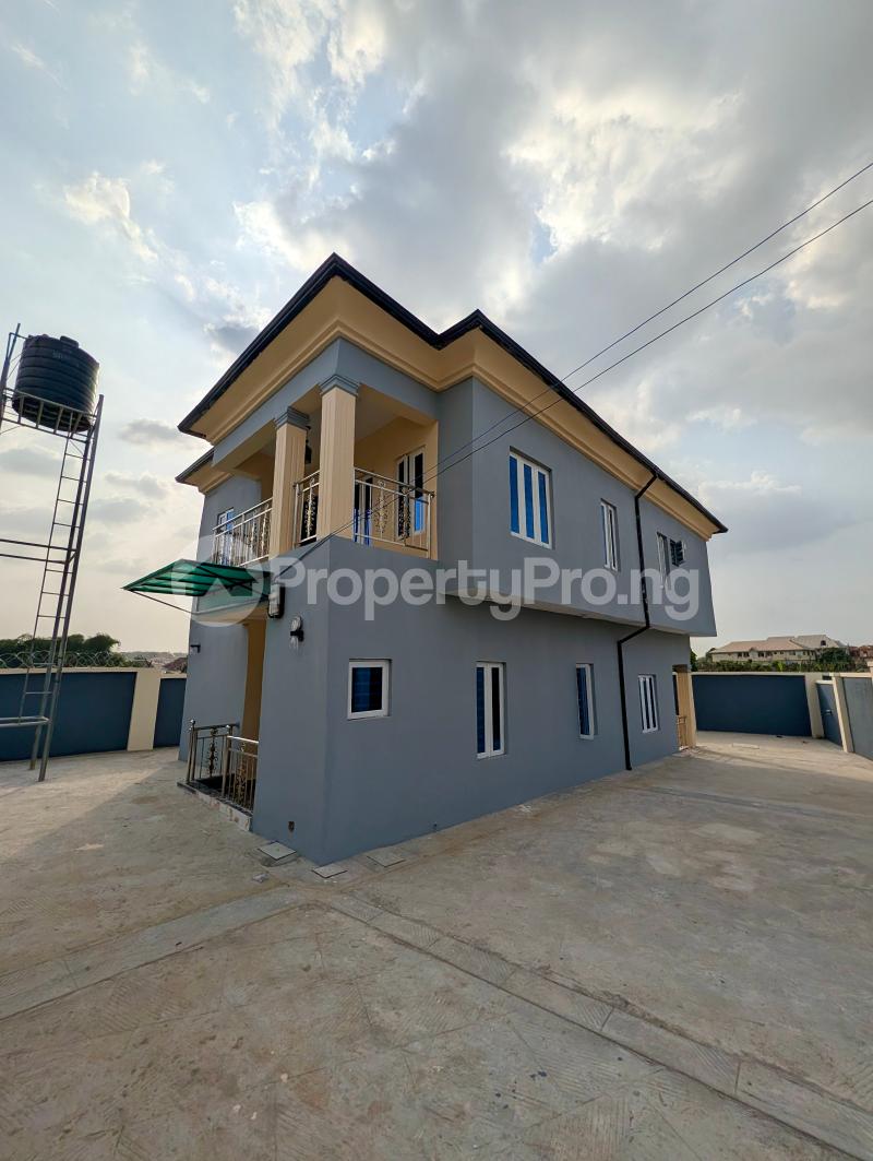 2 bedroom Flat / Apartment for rent Olive Garden,wisdom Estate,ologuneru, Oke ado Ibadan Oyo