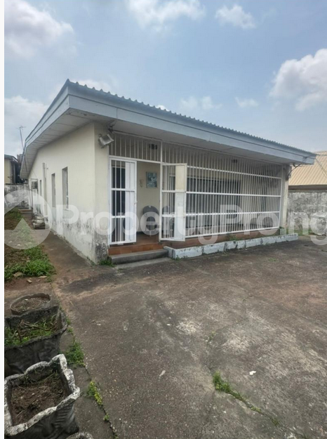 3 bedroom Commercial Property for rent Tafawa Balewa Adeniran Ogunsanya Surulere Lagos