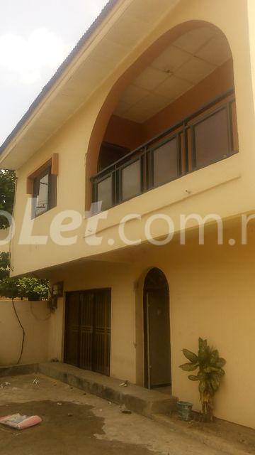 4 bedroom House for rent 14 Akinola Sholanke Street Beside Ajao Estate Isolo Lagos