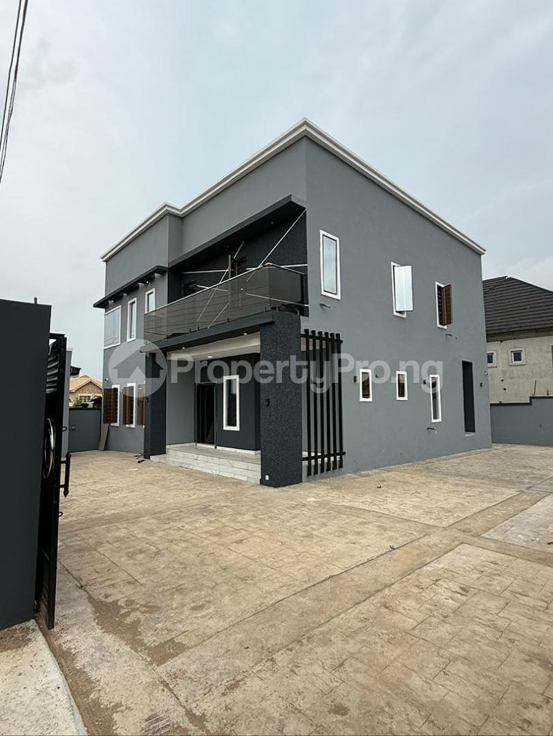 4 bedroom House for sale Palace Estate, Akala, Akobo Ibadan Oyo