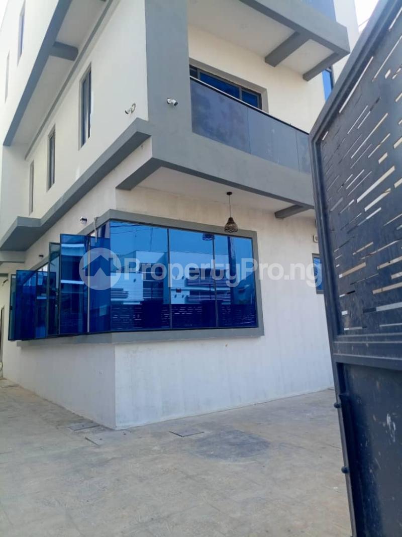 4 bedroom House for sale Magodo Phase 2 Kosofe/Ikosi Lagos