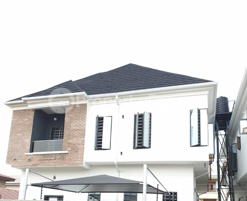 5 bedroom House for sale chevron Lekki Lagos