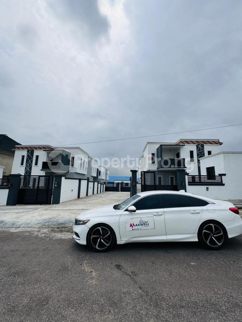 5 bedroom House for sale Kolapo Ishola Estate, Akobo, Lagelu Lga, Lagelu Oyo - 0