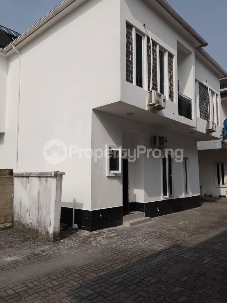 4 bedroom House for rent Lekky County Ikota Lekki Lagos
