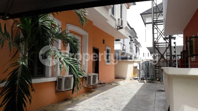 5 bedroom House for sale Muritala Eletu Way, Osapa london Lekki Lagos