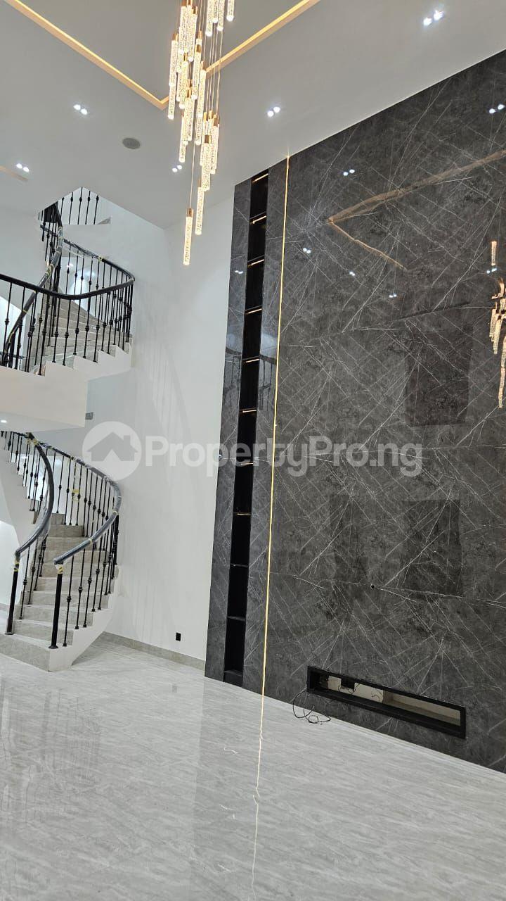 5 bedroom House for sale Alpha Beach Road Lekki Lagos