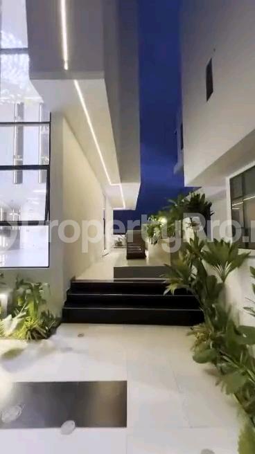 5 bedroom House for sale Osapa london Lekki Lagos