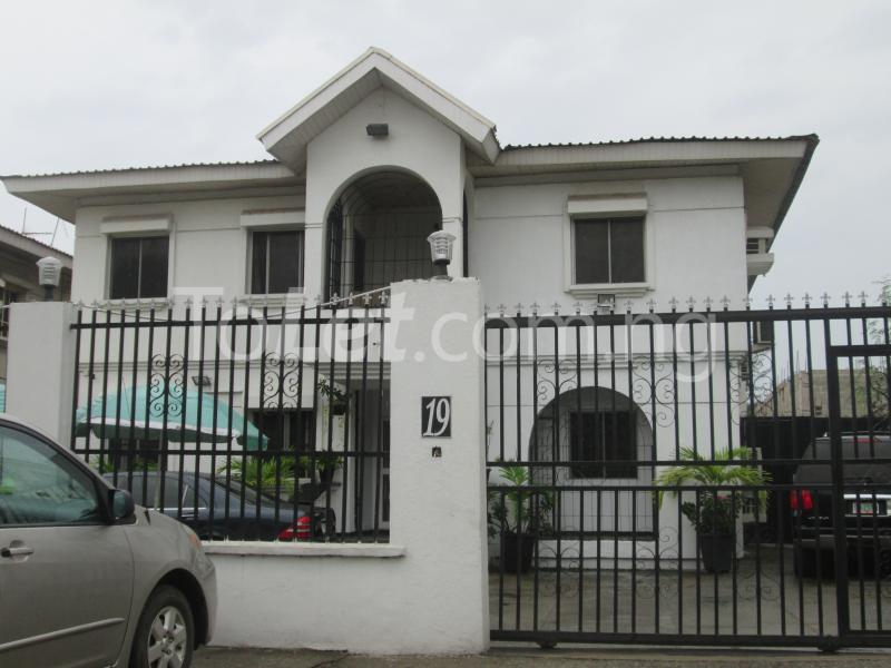 6 bedroom House for sale Chief Albert Iyora Street, Off Admiralty Way Lekki Phase 1 Lekki Lagos