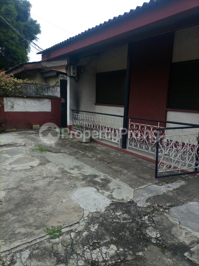 4 Bedroom House in Adeniran Ogunsanya Surulere Lagos House for sale in surulere House in