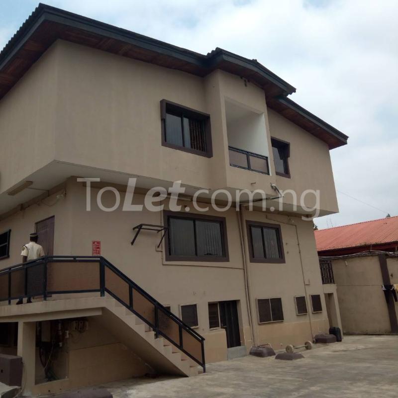 4 bedroom House for rent 25a Abel Oreniyi Street Opebi Ikeja Lagos