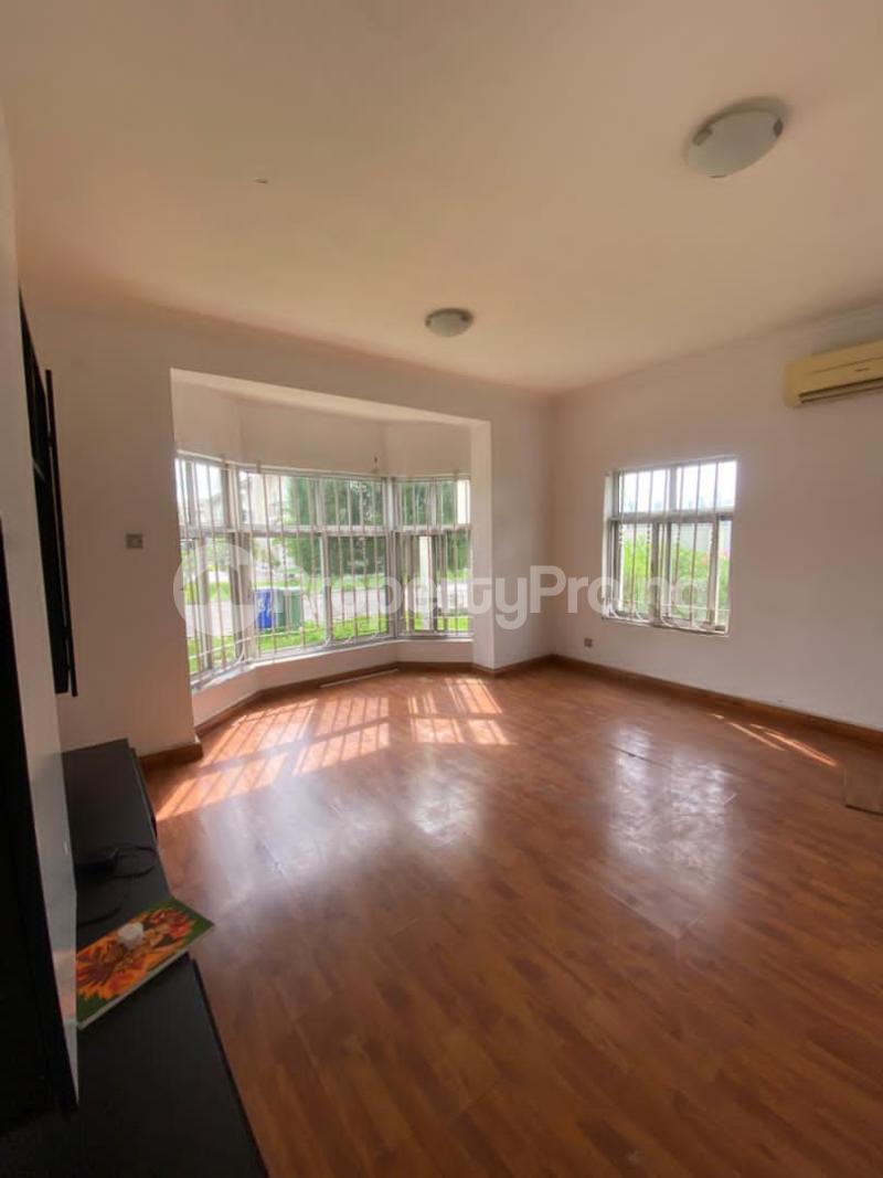 5 bedroom House for rent Ikate Lekki Lagos