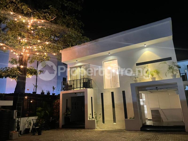 10 bedroom Commercial Property for rent Chevron Lekki Lagos