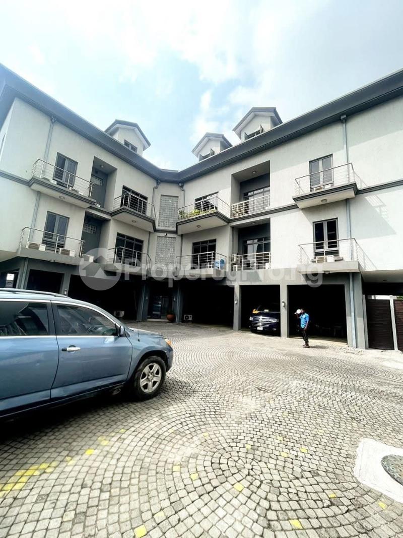 2 bedroom Flat / Apartment for rent ONIRU Victoria Island Lagos