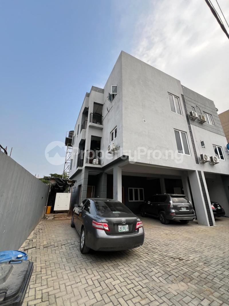 2 bedroom House for rent Ologolo Lekki Lagos