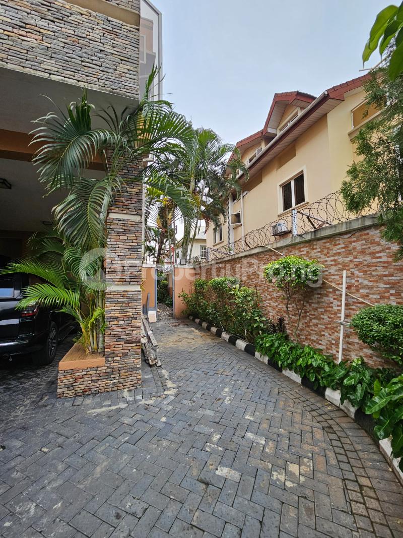 2 bedroom House for rent  Parkview Estate Ikoyi Lagos