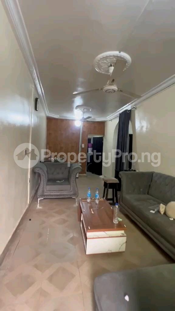 2 bedroom House for rent Off Pedro Road, Charlie Boy Axis Lagos Gbagada Lagos