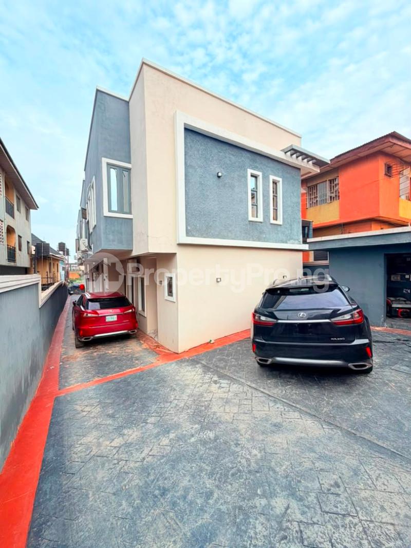 2 bedroom House for sale Olowora Ojodu Lagos