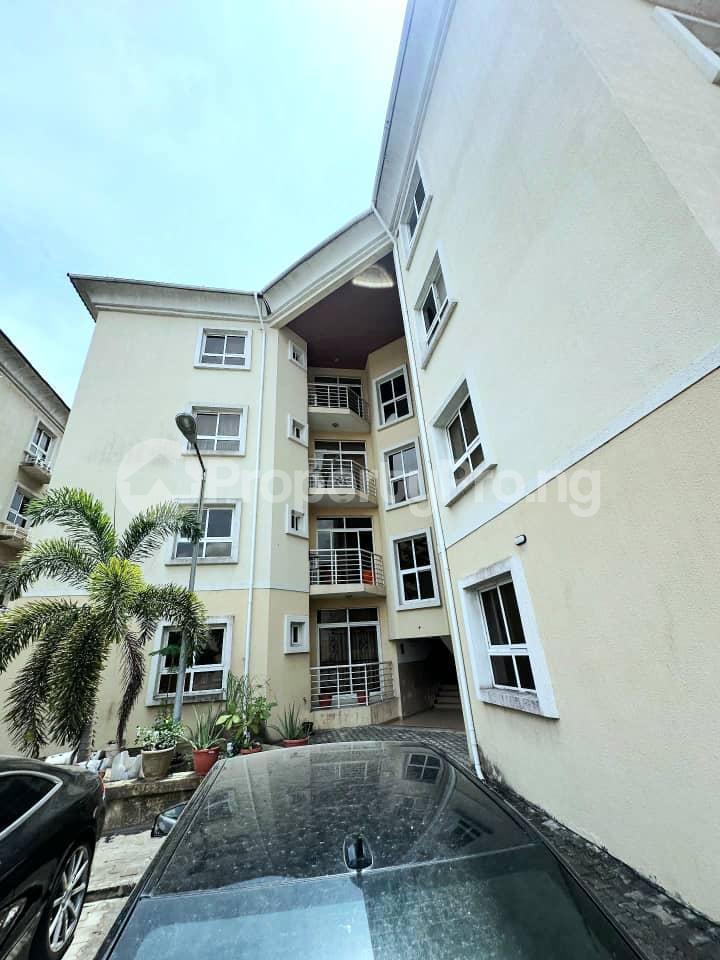 3 bedroom Flat / Apartment for sale chevron Lekki Lagos
