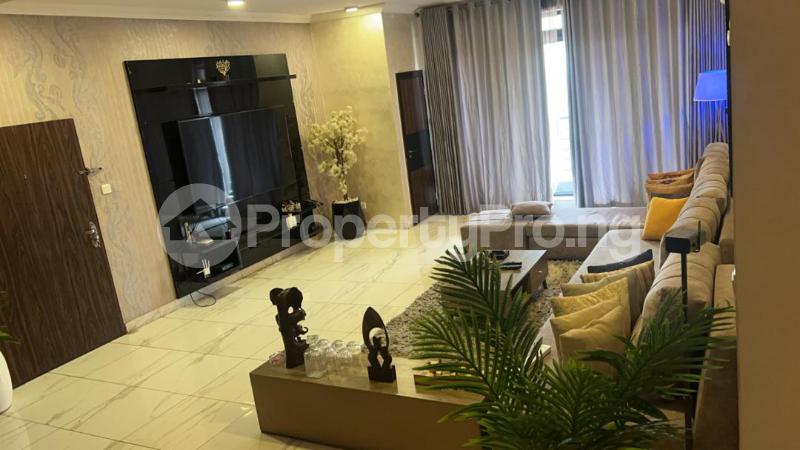 3 bedroom Flat / Apartment for rent Off Four Point ONIRU Victoria Island Lagos