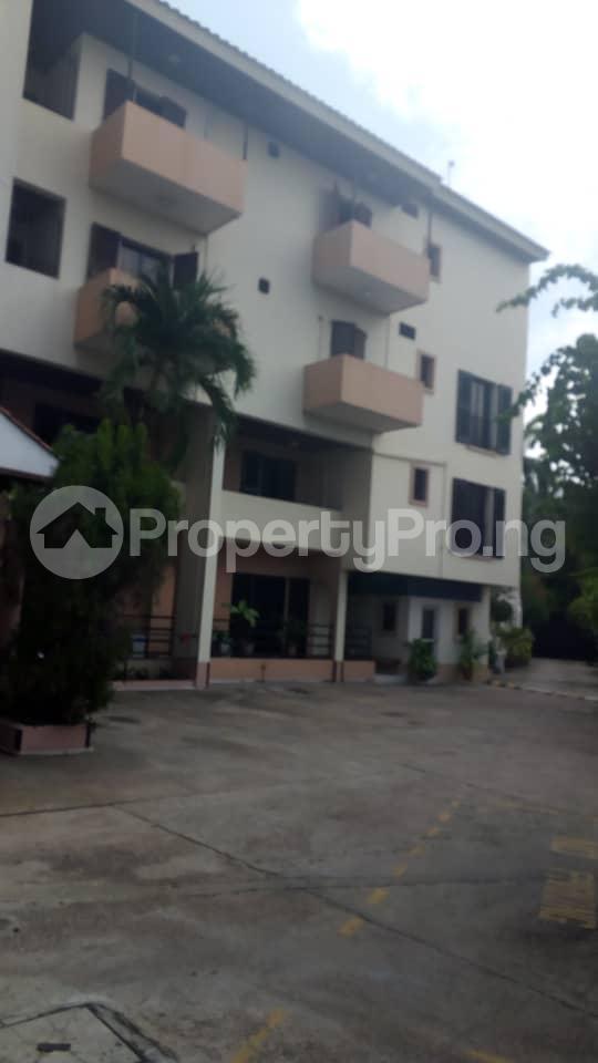 3 bedroom Flat / Apartment for rent Off Idejo Street Adeola Odeku Victoria Island Lagos