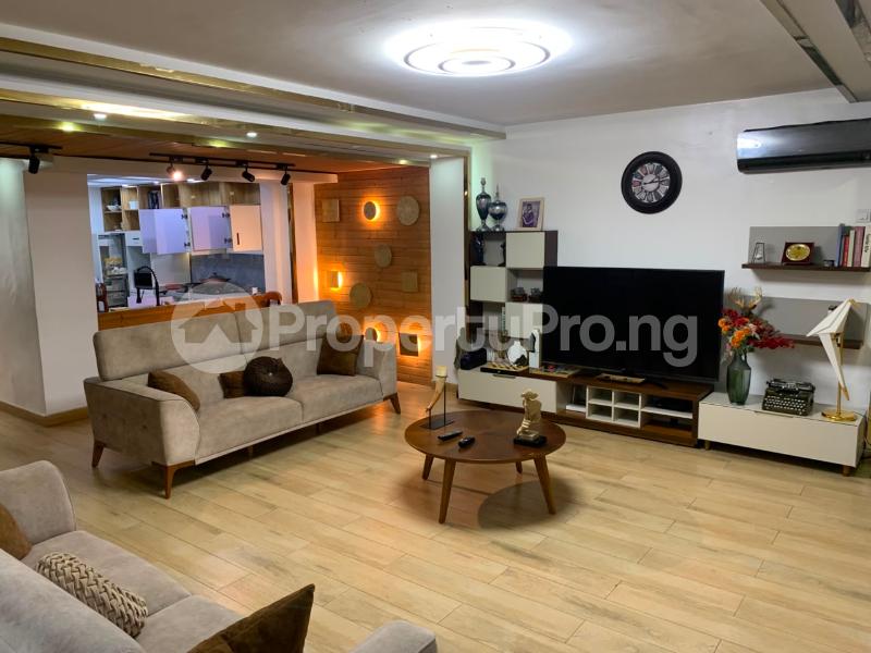 3 bedroom Flat / Apartment for sale Lekki Luxury Flats, Admiralty Close Lekki Phase 1 Lekki Lagos