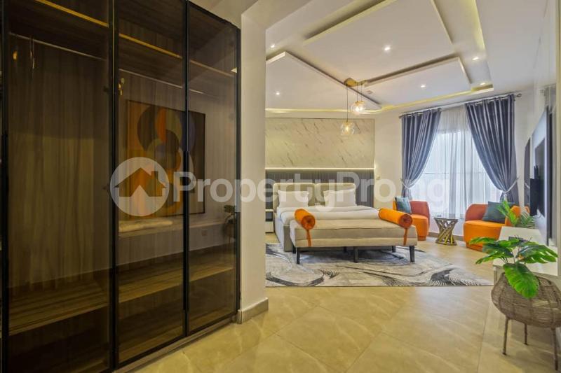 3 bedroom Flat / Apartment for rent ONIRU Victoria Island Lagos