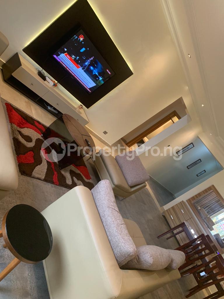 3 bedroom Flat / Apartment for rent ONIRU Victoria Island Lagos