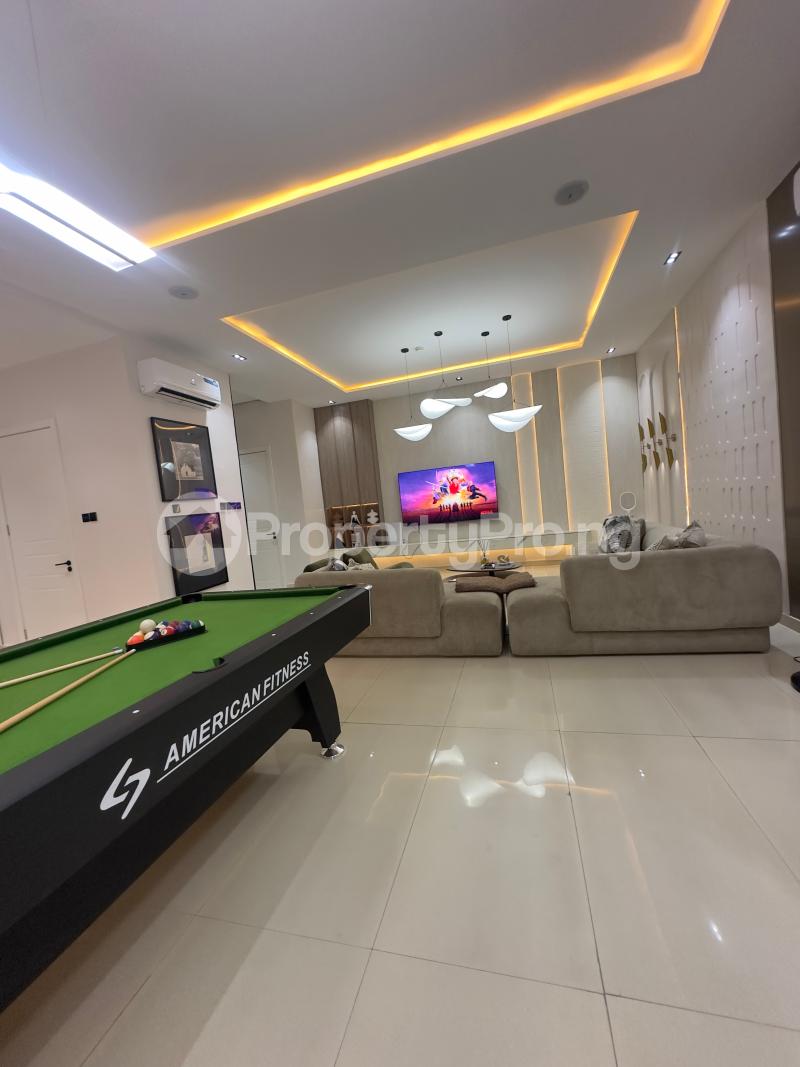 3 bedroom Flat / Apartment for shortlet Lekki Lagos