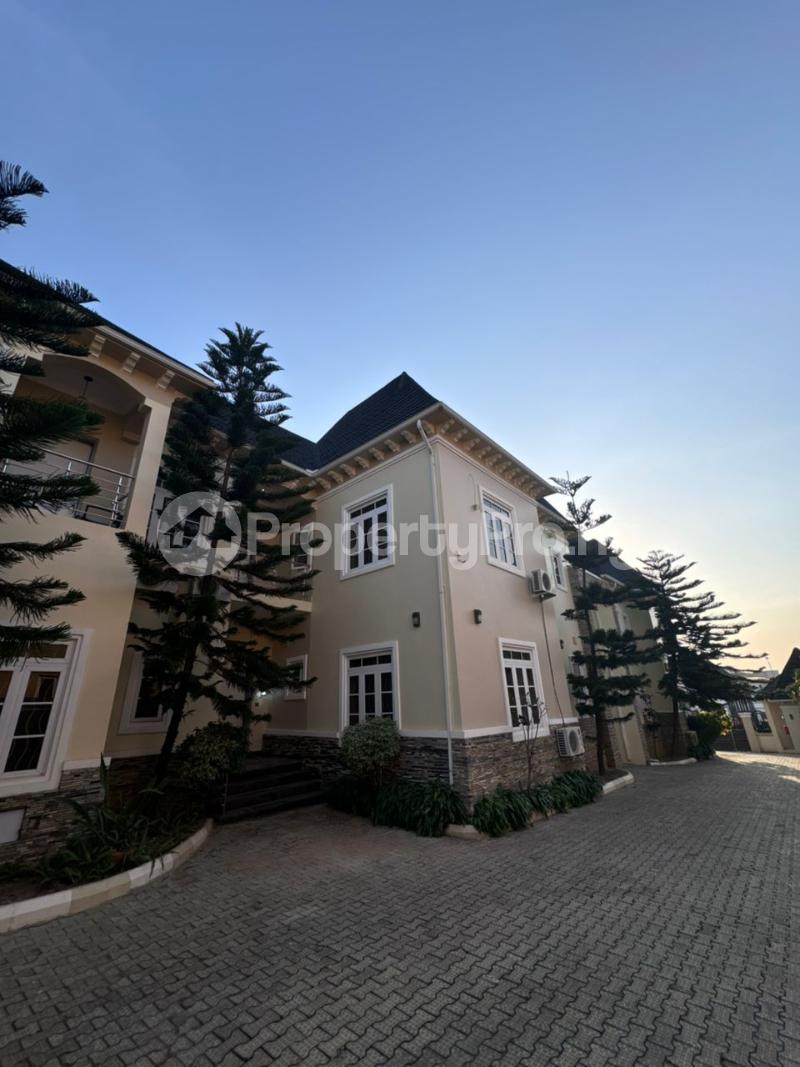 4 bedroom House for rent Guzape Abuja