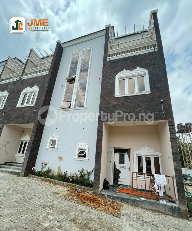 4 bedroom House for sale Estate Guzape Abuja