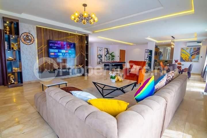 4 bedroom House for rent ONIRU Victoria Island Lagos