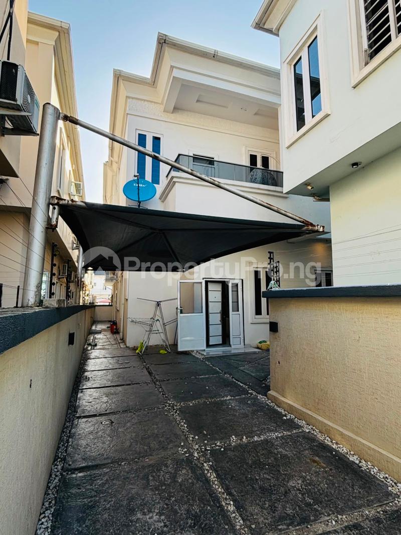 4 bedroom House for sale Chevron Lekki Lagos
