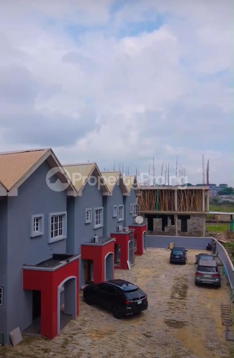 4 bedroom House for sale Millenuim/UPS Gbagada Lagos