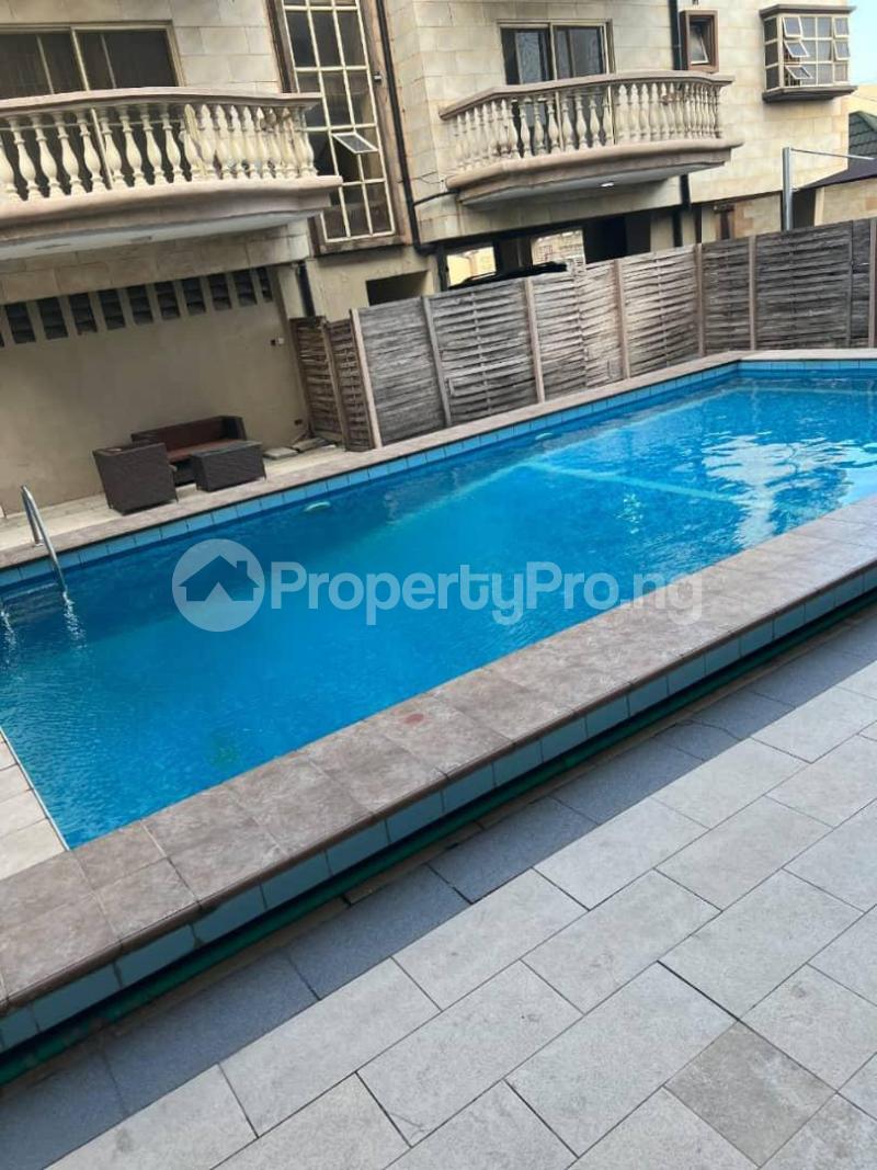 4 bedroom House for rent Yusuf Abiodun Street, ONIRU Victoria Island Lagos