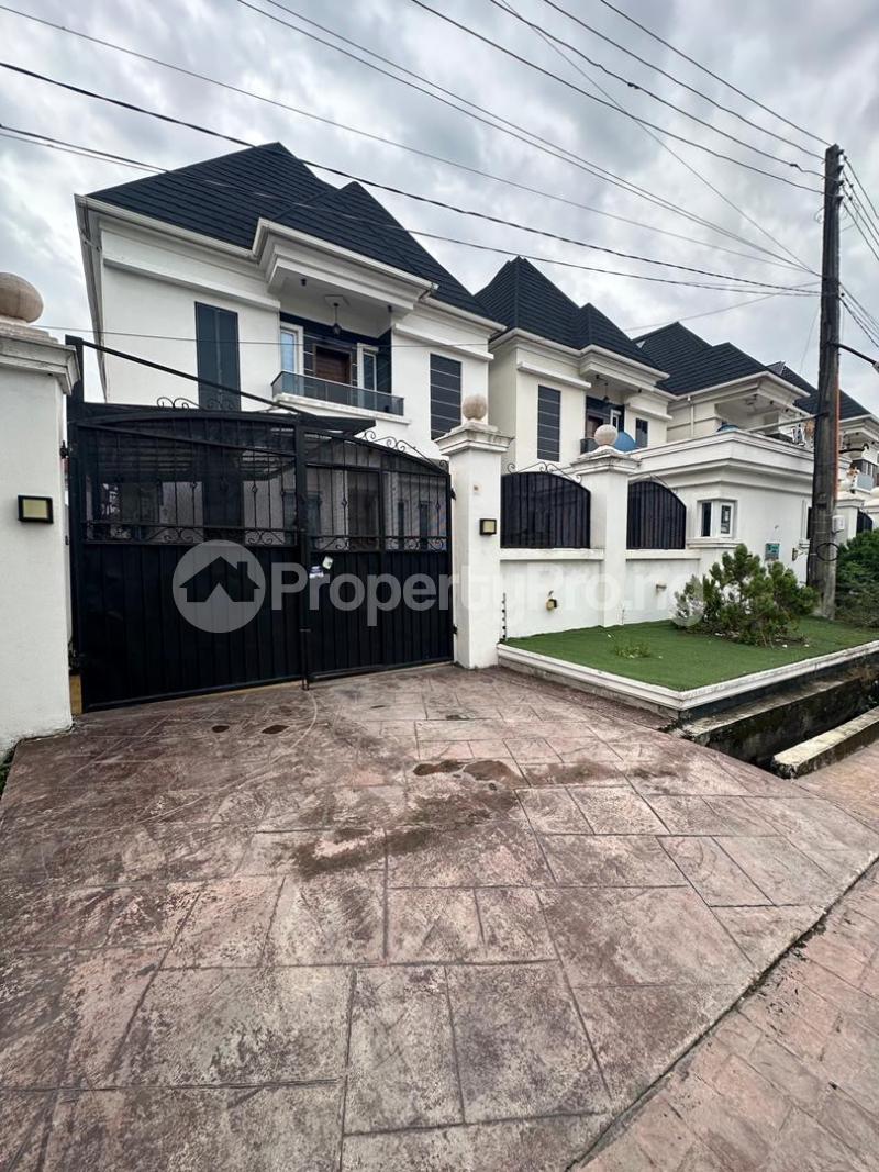4 bedroom House for sale Chevron Lekki Lagos