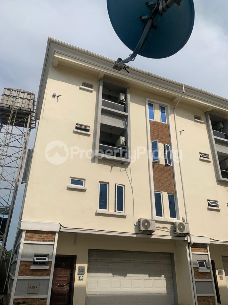 5 bedroom House for sale Off Ikate Mayiegun Road Idado Lekki Lagos