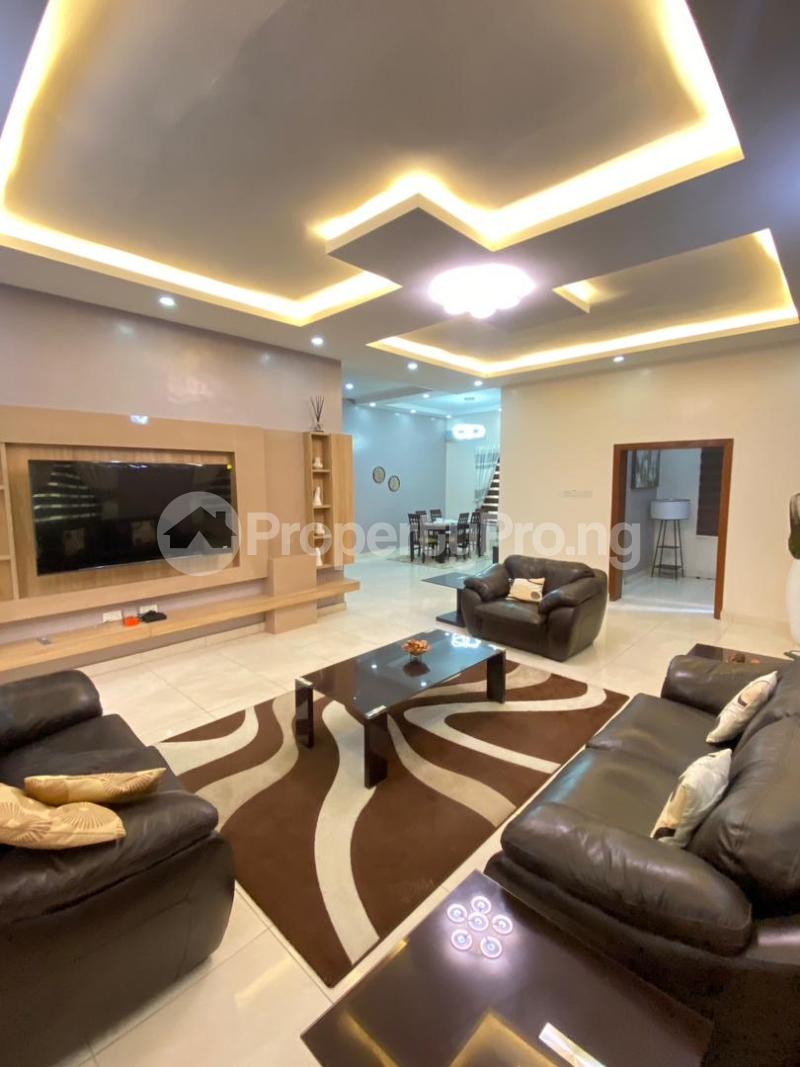 5 bedroom Flat / Apartment for rent Osapa london Lekki Lagos