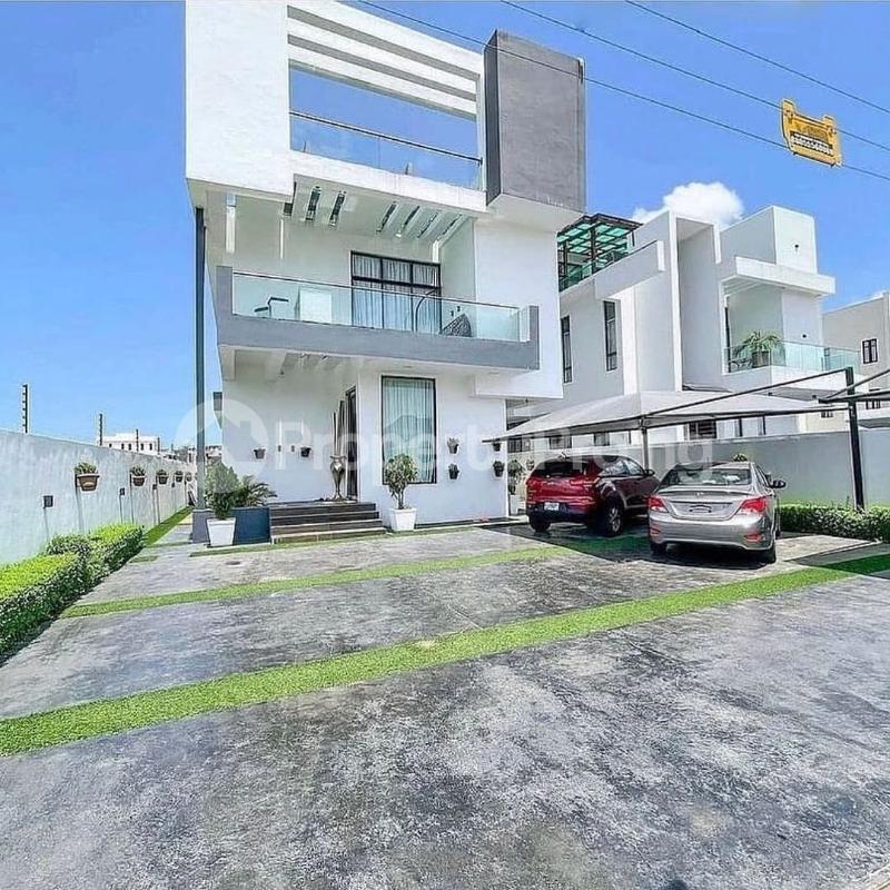 5 bedroom House for sale Pinnock Beach Estate, Osapa. Lekki Lagos - 0