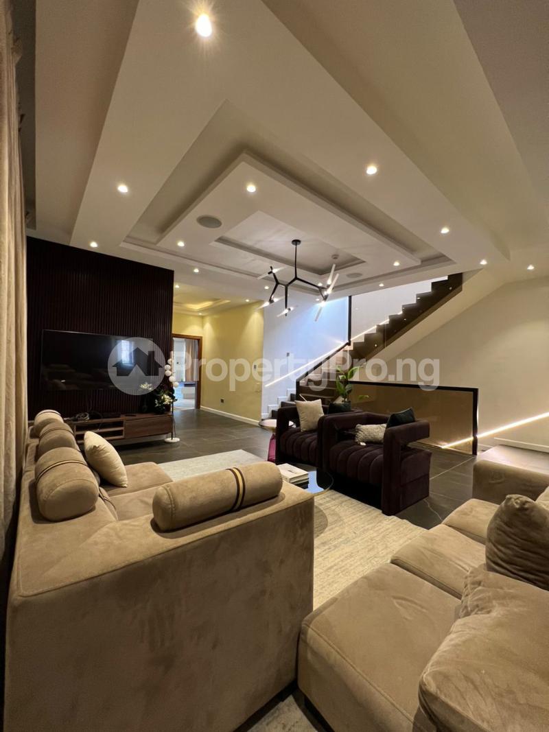 5 bedroom House for sale Osapa london Lekki Lagos