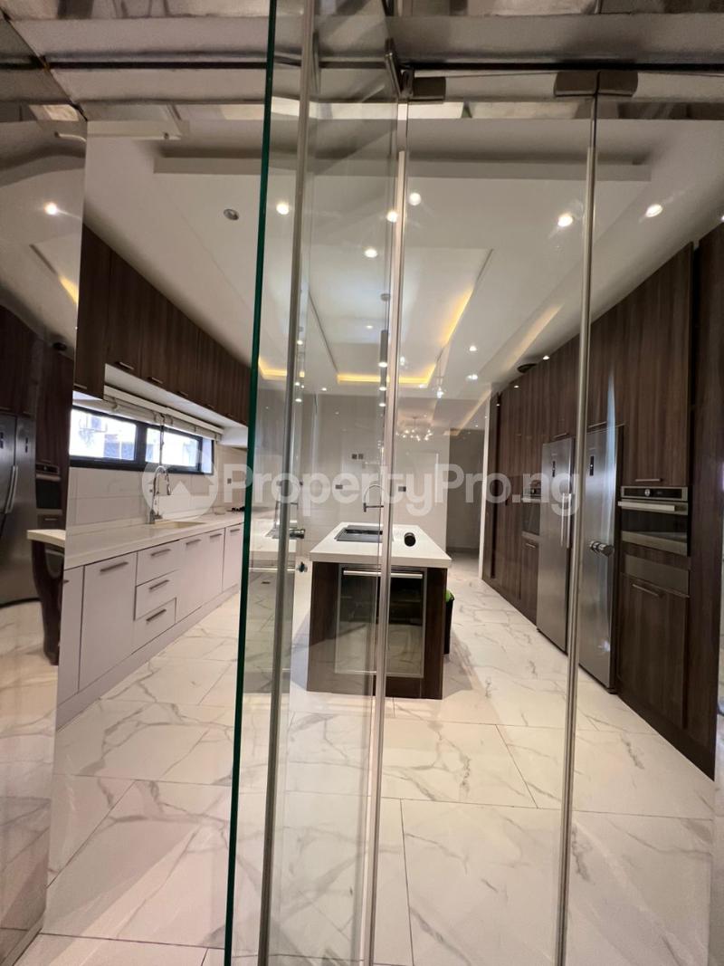 5 bedroom House for sale Osapa london Lekki Lagos