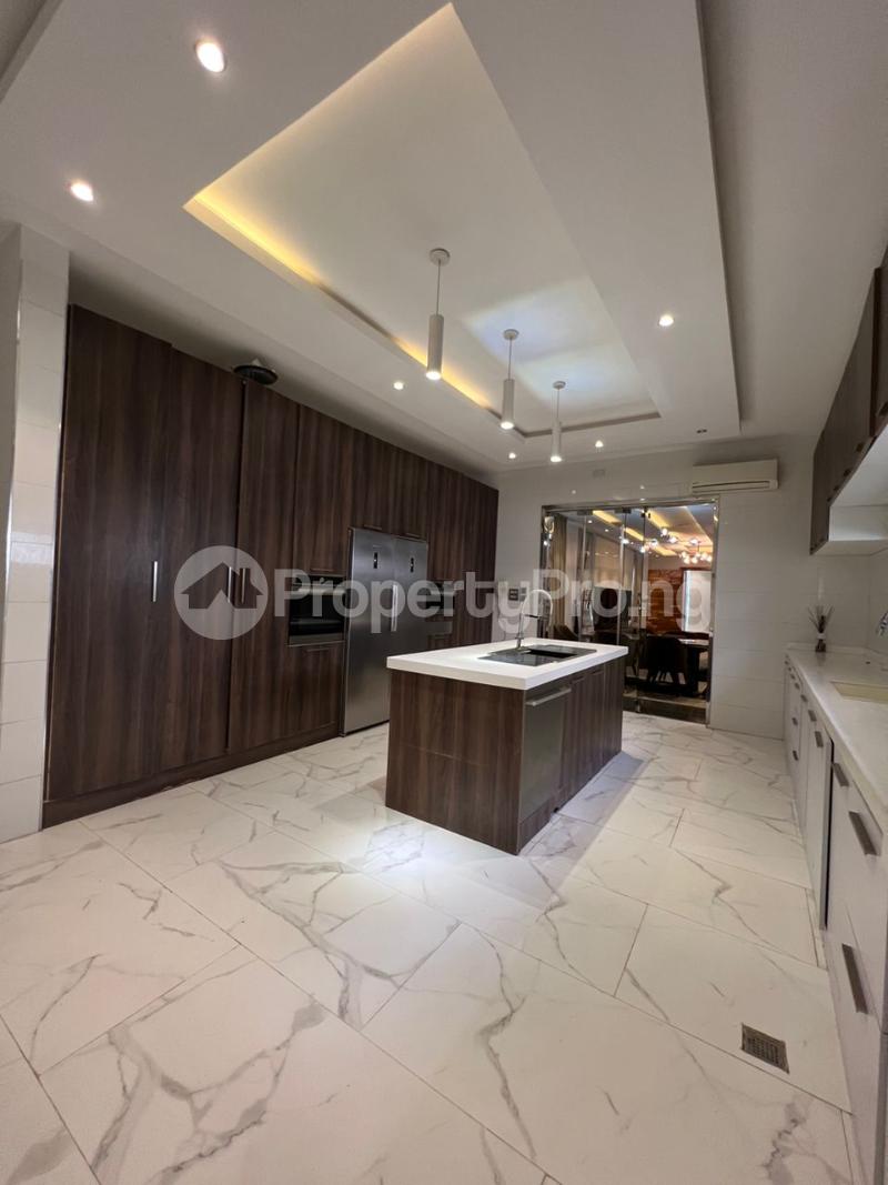 5 bedroom House for sale Osapa london Lekki Lagos