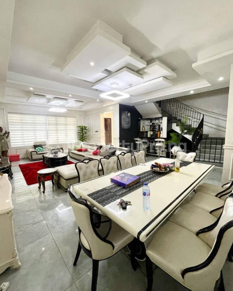 6 bedroom House for sale   Victoria Island Lagos