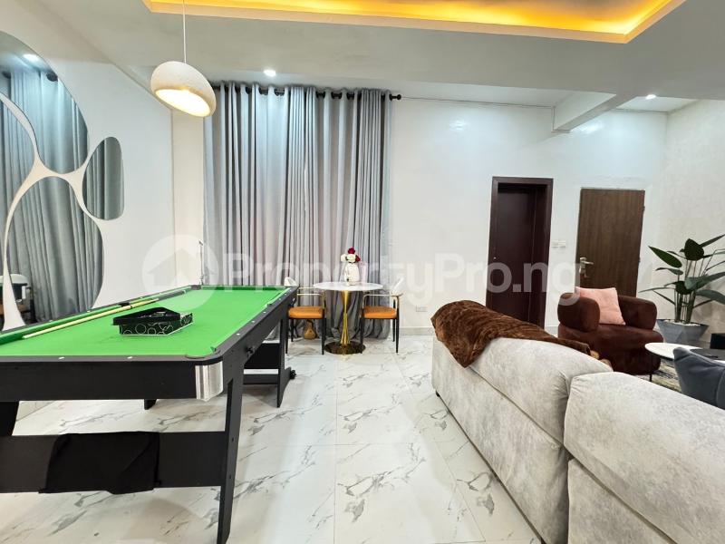2 bedroom House for rent Ikate Lekki Lagos