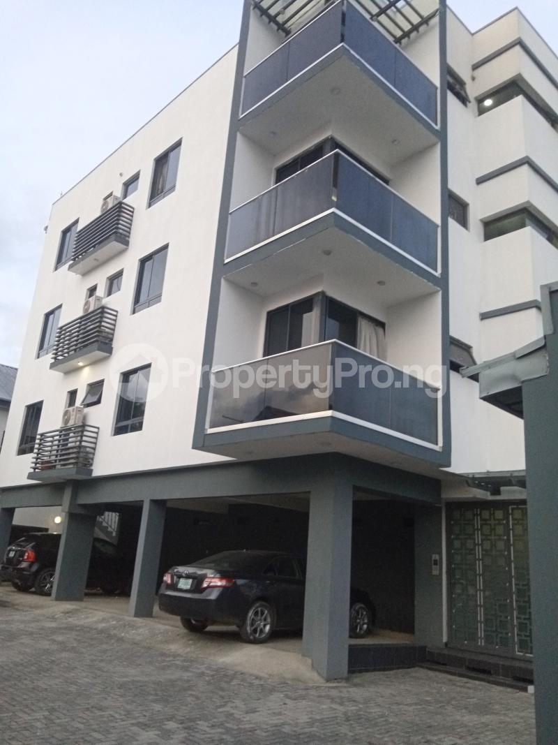 3 bedroom Flat / Apartment for rent Agungi Lekki Lagos