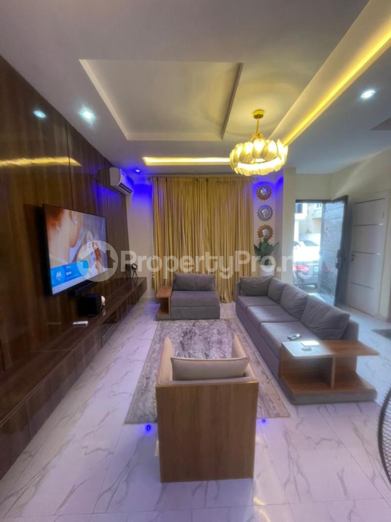 2 bedroom House for rent Chevron Drive Lekki Lagos