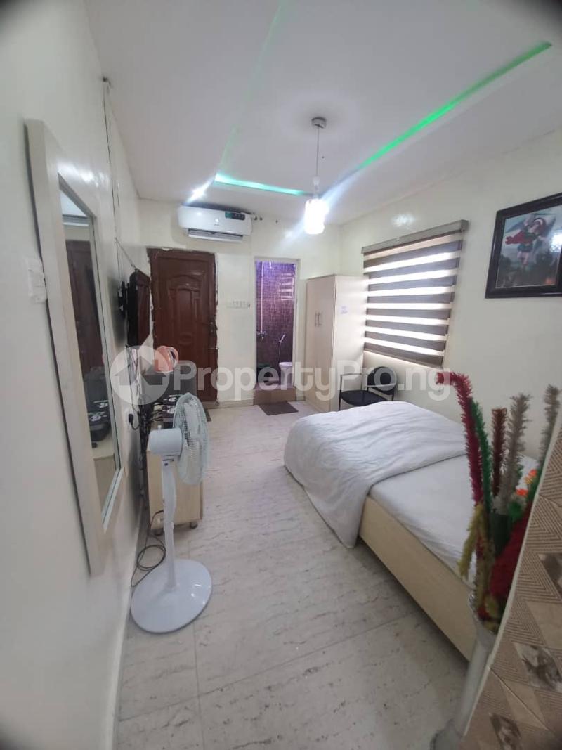 1 bedroom Flat / Apartment for shortlet Off Charlie Boy Pedro, Shomolu Lagos