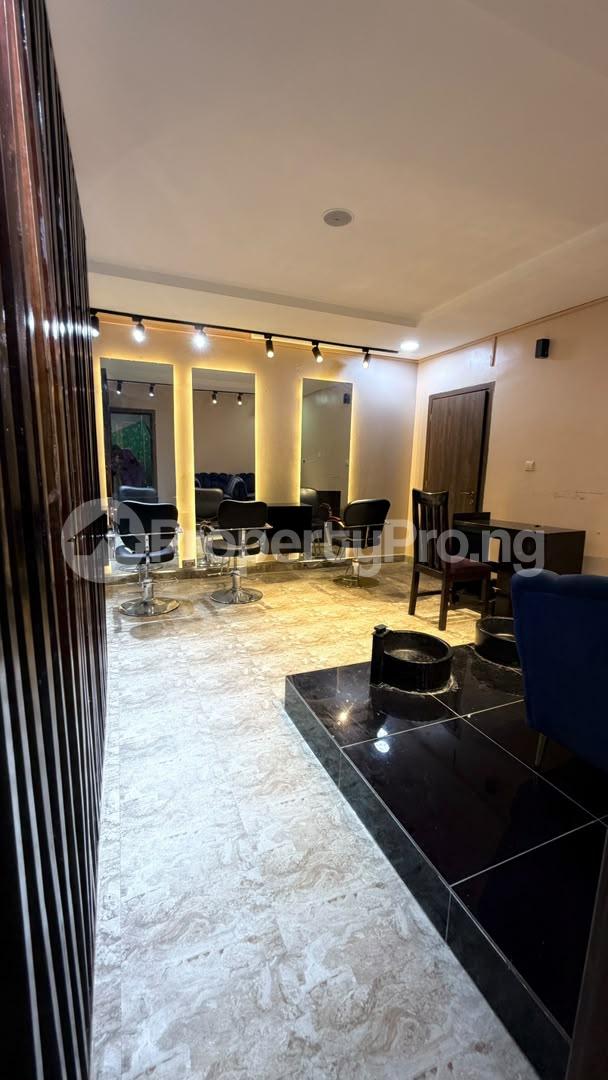 Commercial Property for rent Oniru Lekki Lekki Scheme 2 Ajah Lagos